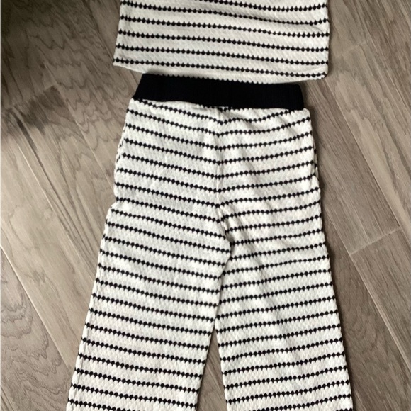 2pc. Knit set - Picture 3 of 13